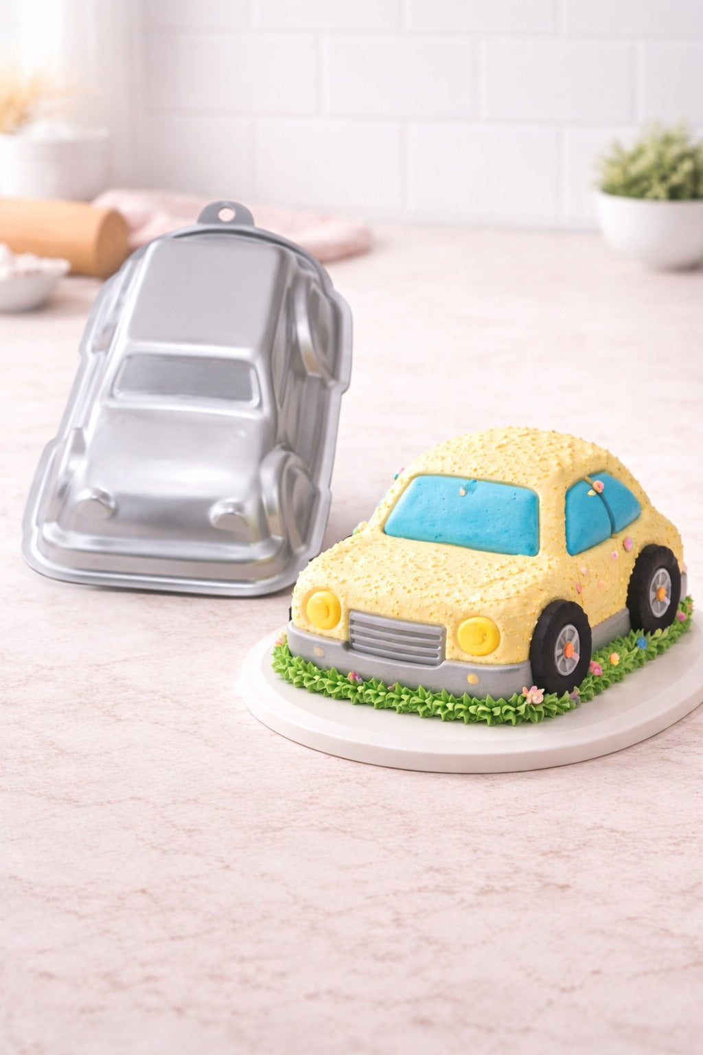 Car Shape Cake Tin size - 10x5.5 x3.45 inch