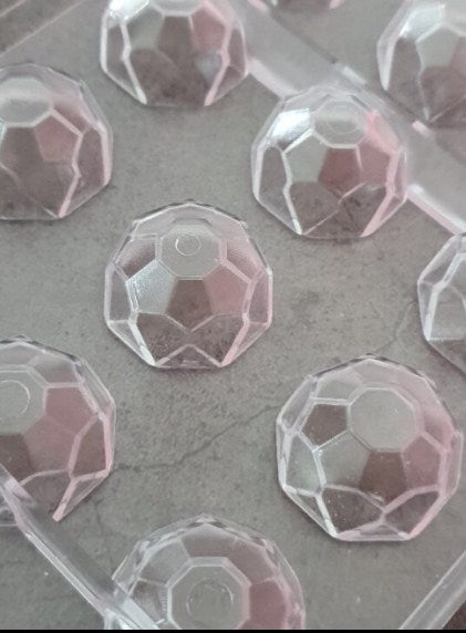 21 Cavity Diamond Shape Polycarbonate Chocolate Mould