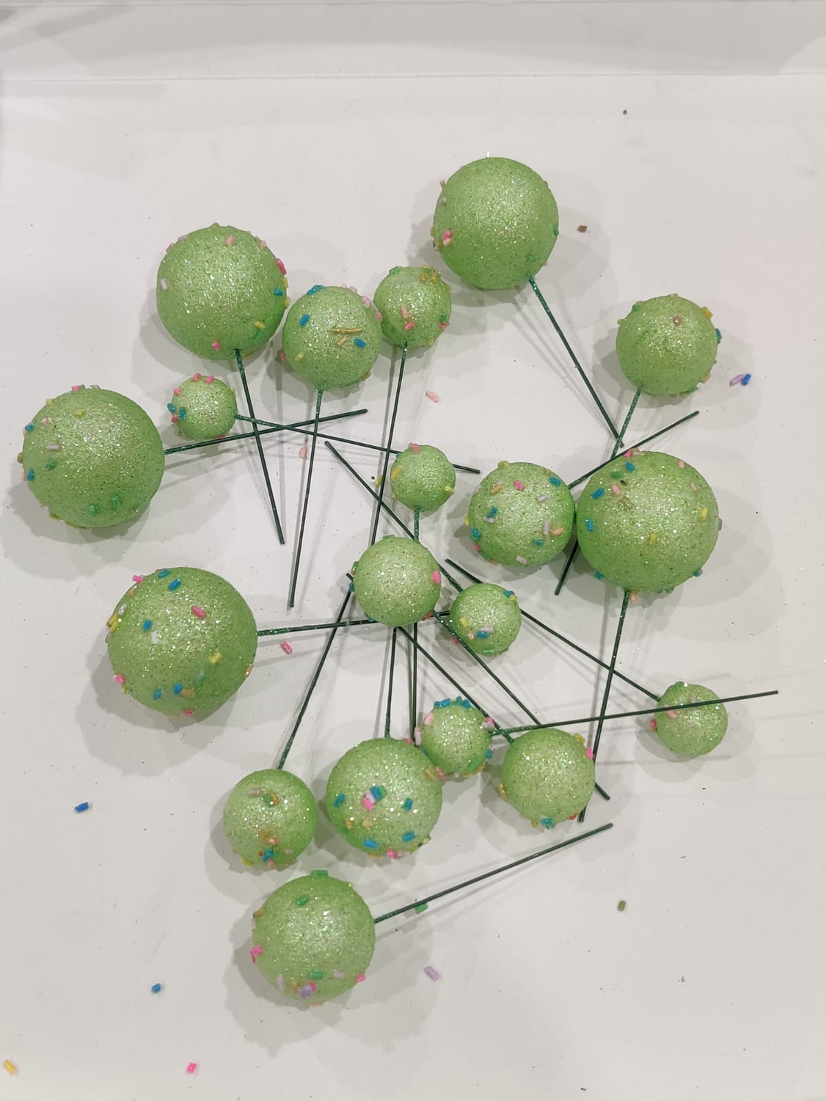 Glitter Green balls with Sprinkler Pack of 20