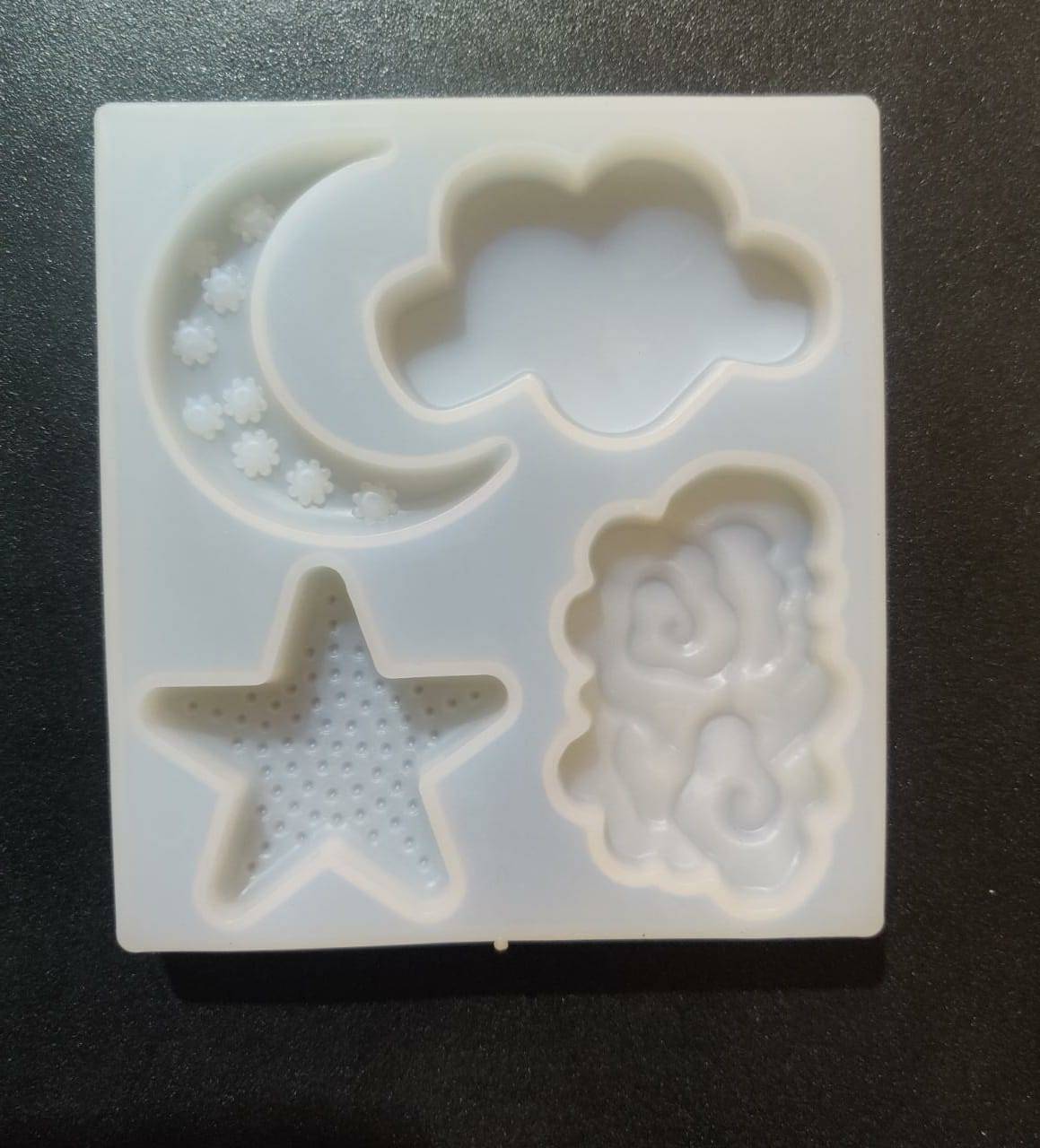 Moon Cloud Fondant Mould
Size - 4*4 Inch