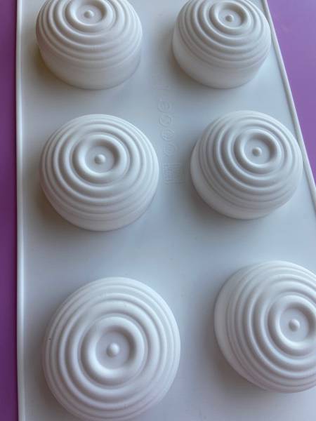 6 cavity spiral silicone mould