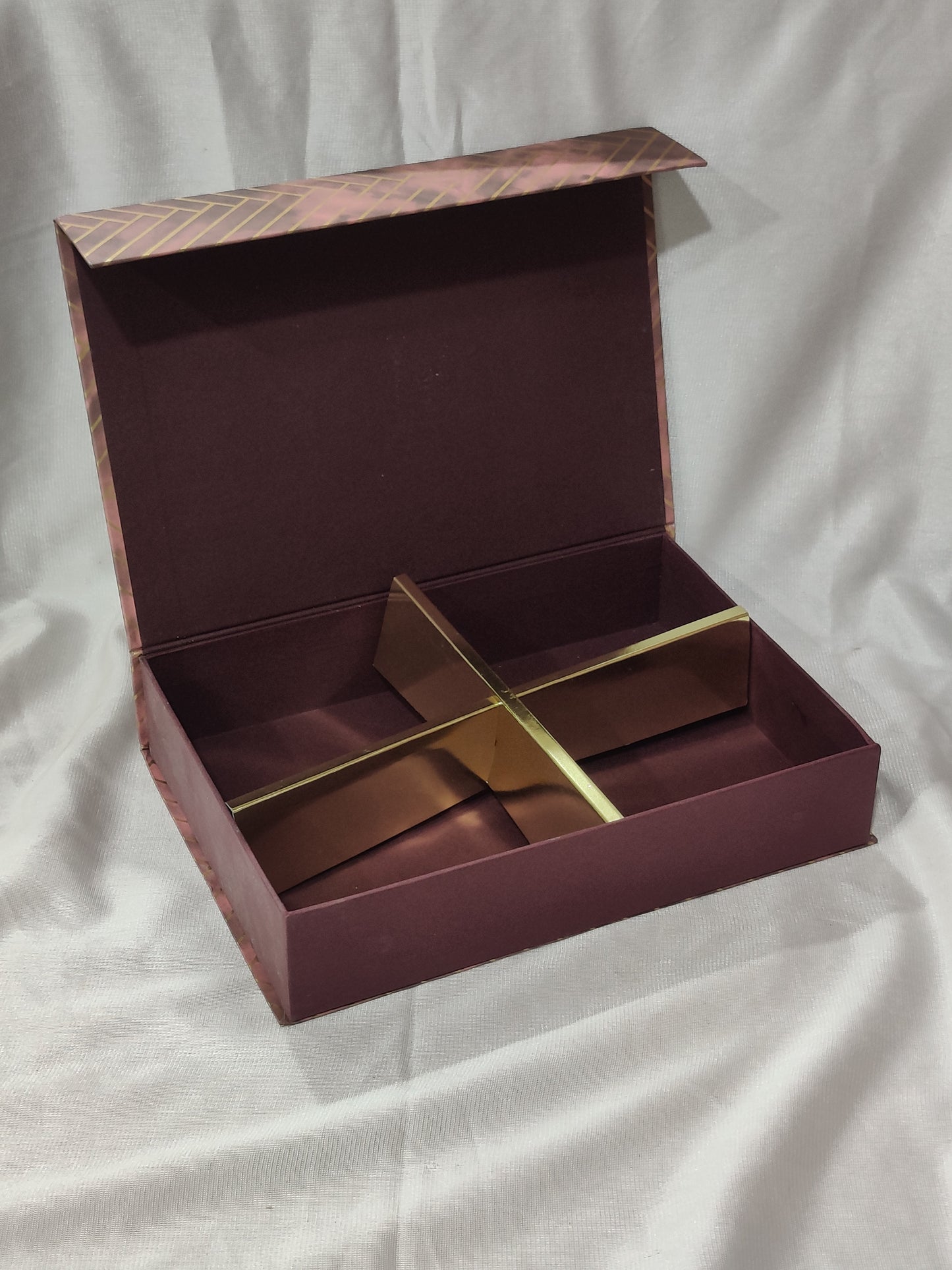 Hamper box size-7.5*7*2.5inch