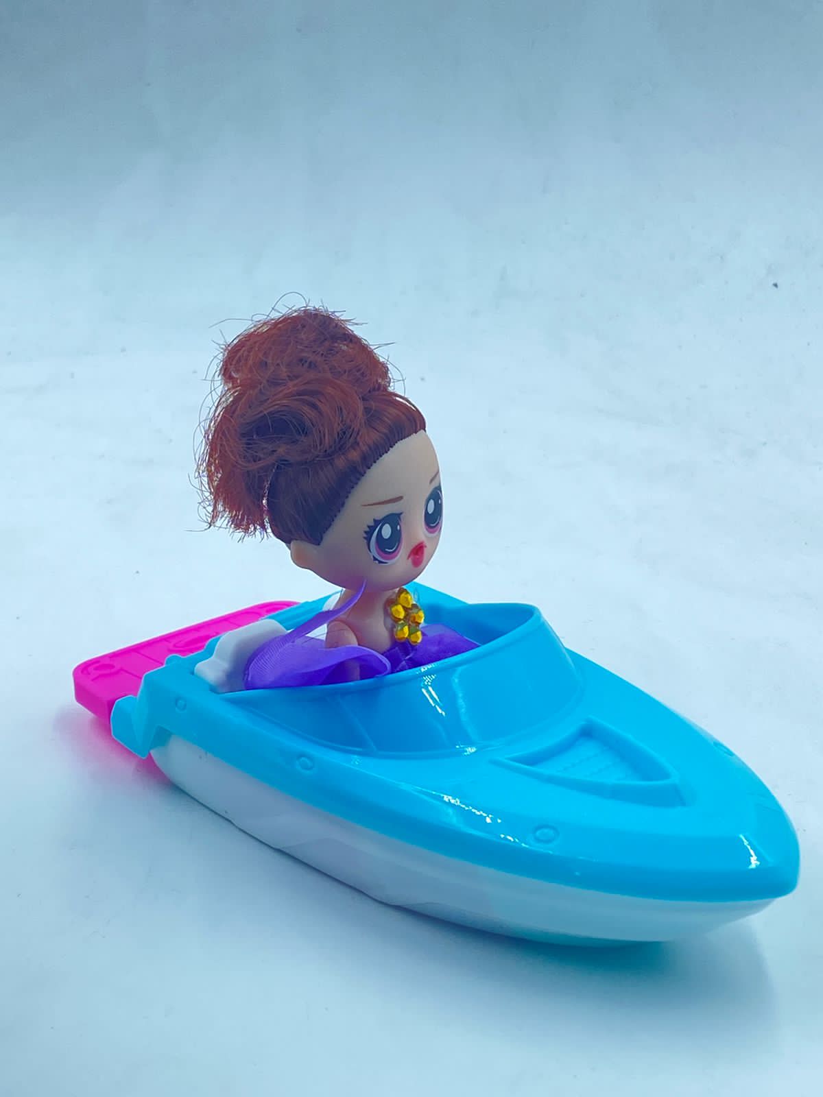 Boat toy topper with doll (Random doll)