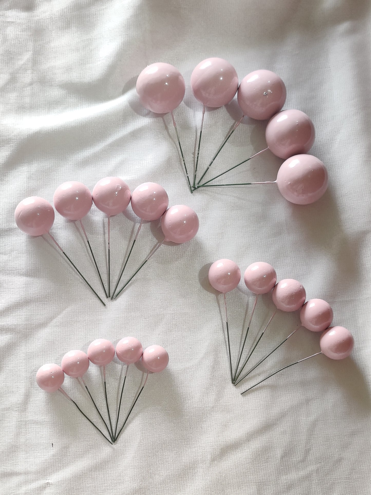 Mix Size Faux Balls Baby Pink colour pack of 20