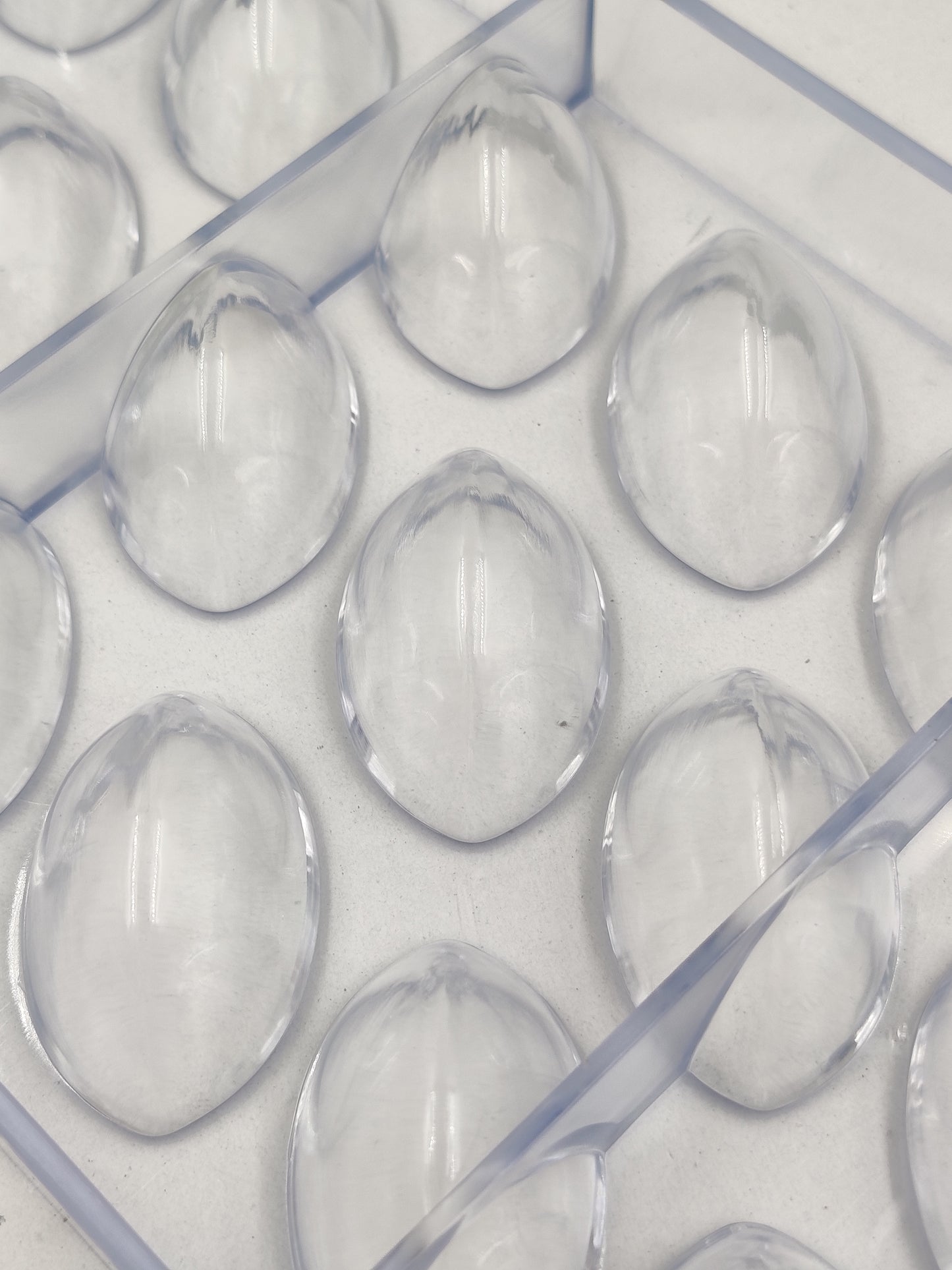 Lotus Shape Poly Carbonate Chocolate Mould 21 Cavity