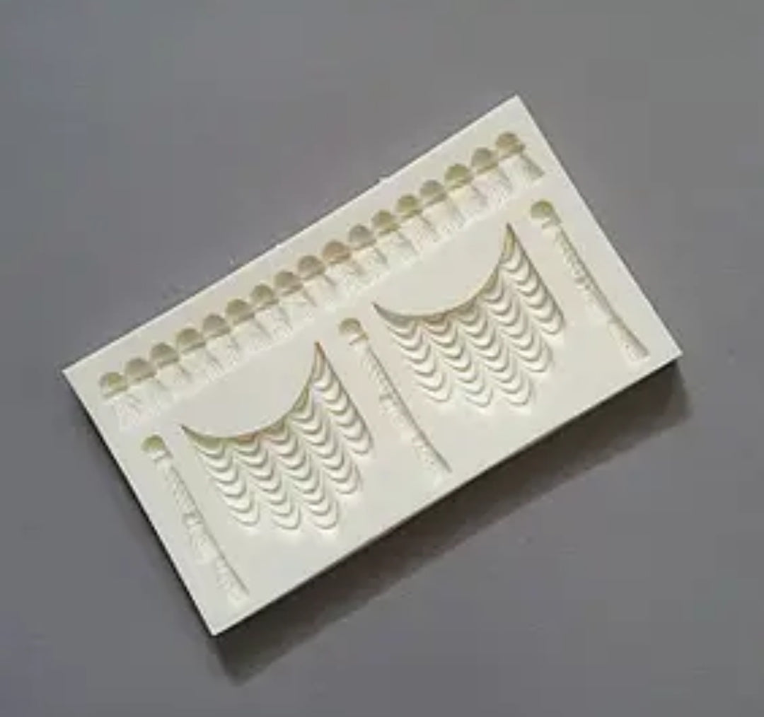 Curtain fondant mold