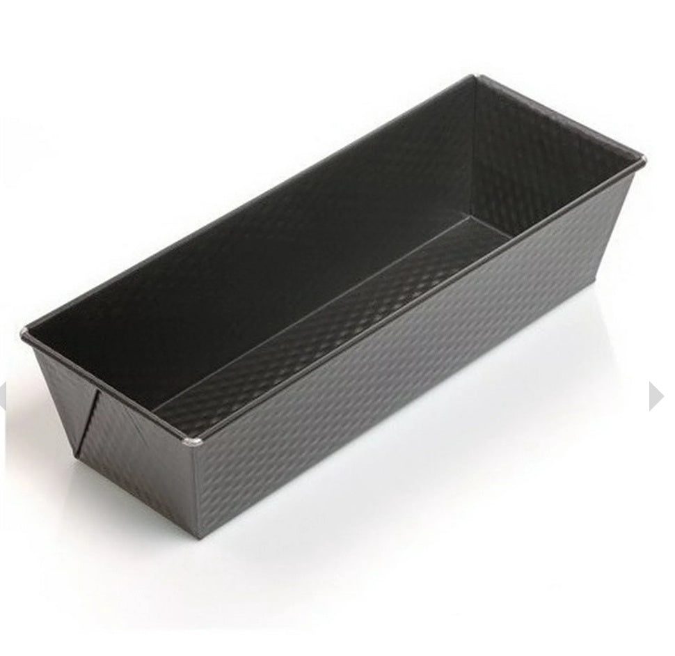 Bread Baking tin Non stick.     Size -36CM