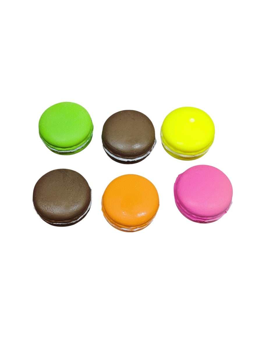 Dummy Macron Pack of 6 Random Colour