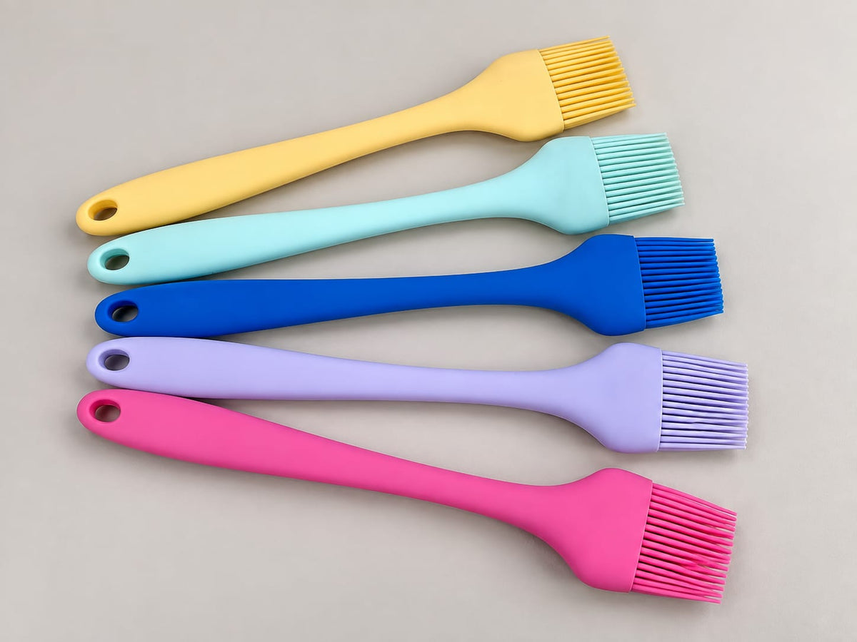 Silicon Brush  Size 8 Inch (Random Colour)