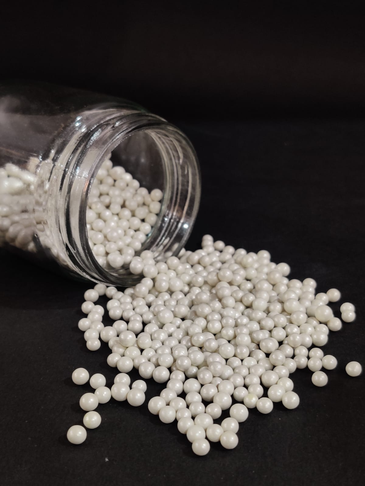 Tastycraft white Pearl Sprinkle 4mm