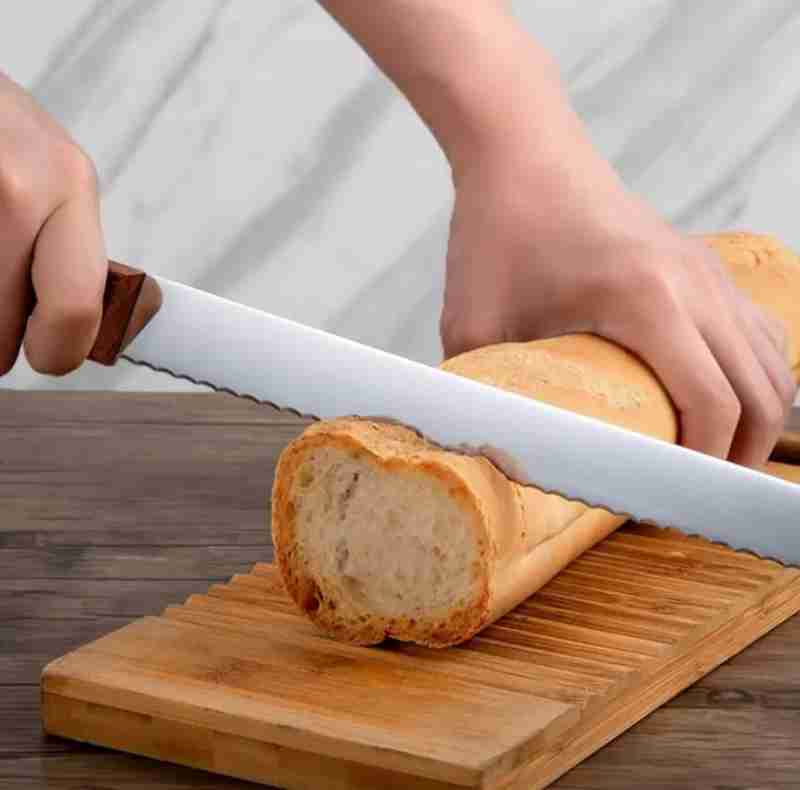 Flair Bread knife big tooth 14 inch wooden handle