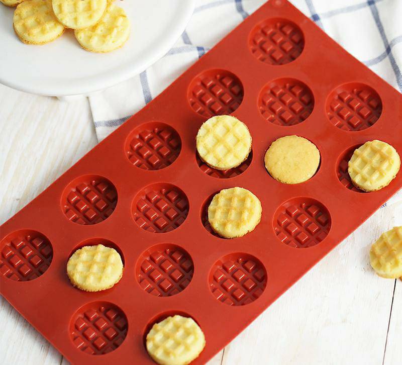 18 in one waffle sillicon mould