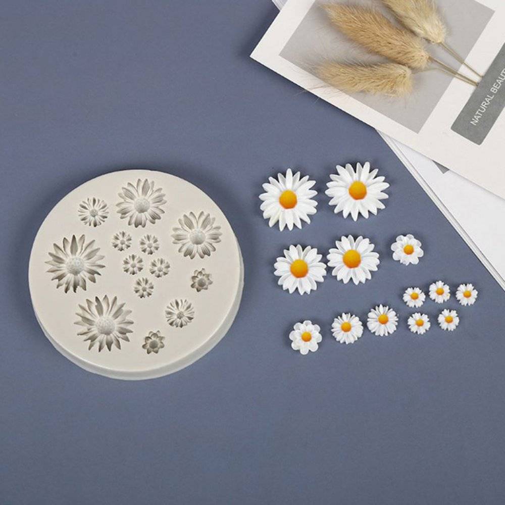 Sunflower Silicon Mould 
Code - 141-1 

Dimension - 8*8*2 cm