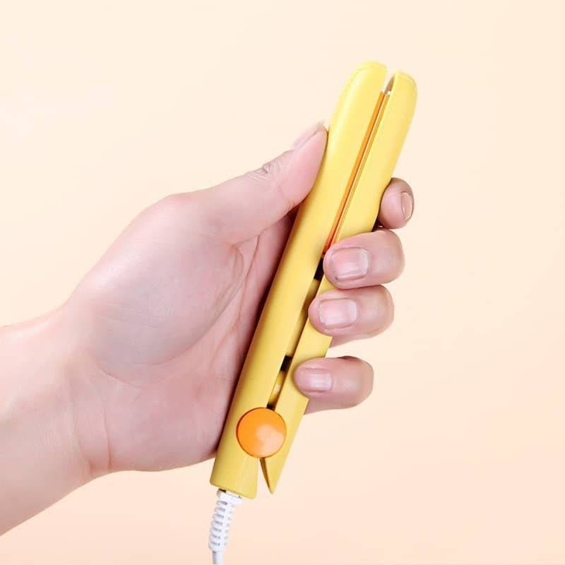 MINI HAIR STRAIGHTENER ( RANDOM COLOR)