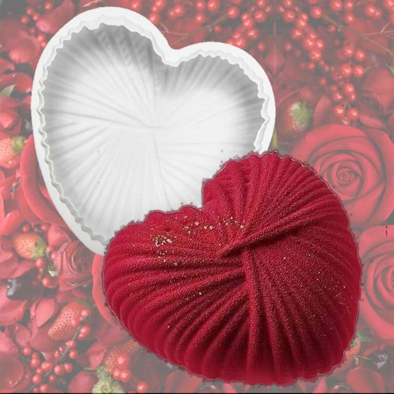 SINGLE KNITTING WOOL HEART MOUSSE CAKE MOLD