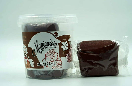 Magiculata sugar paste
Chocolate  fondant