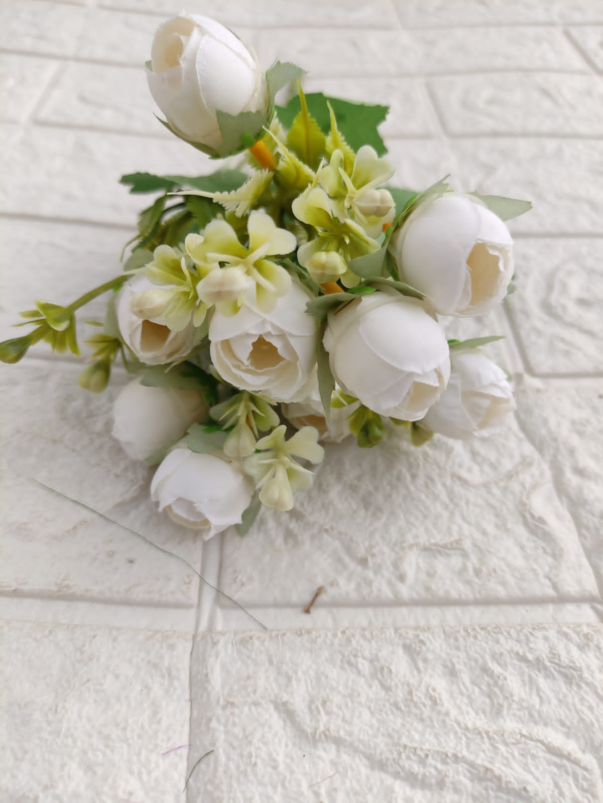 small Rose Flower Bouquet (11 Flower in One Bouquet)